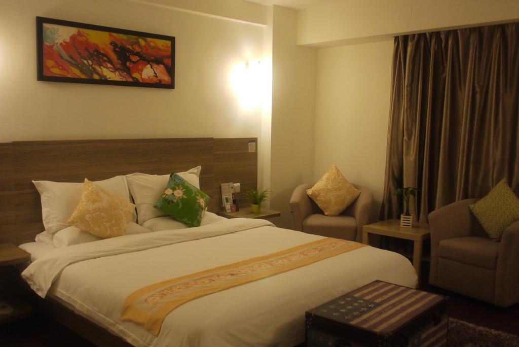 Revive House Hotel Guangzhou Shang Xia Jiu Room photo